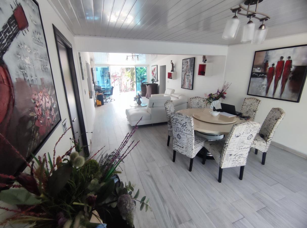 La Romantica Bed & Breakfast Contadora Island Exterior photo